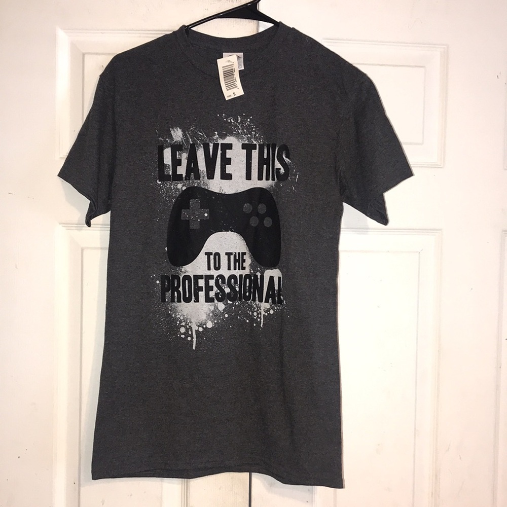 NWT Men’s Graphic Gamer Tee